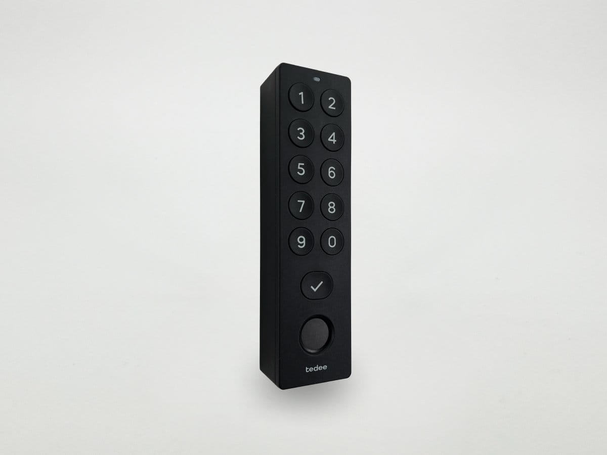 Tedee Keypad PRO negro con PIN y huella